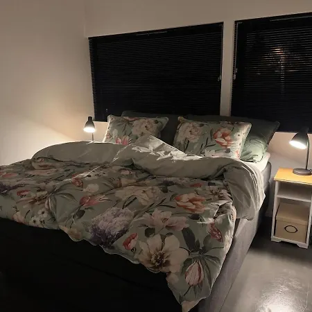 New With A View Near The City-center شقة ترومسو